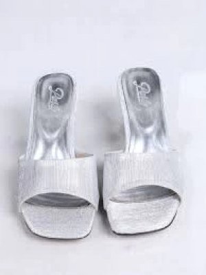 Luart Gümüş Simli Topuklu Terlik (Numara: 37)