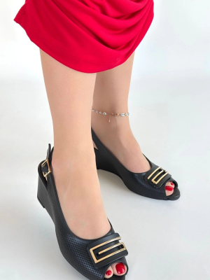 Mamba Siyah Cilt Dolgu Topuk Ayakkabı (Numara: 37)