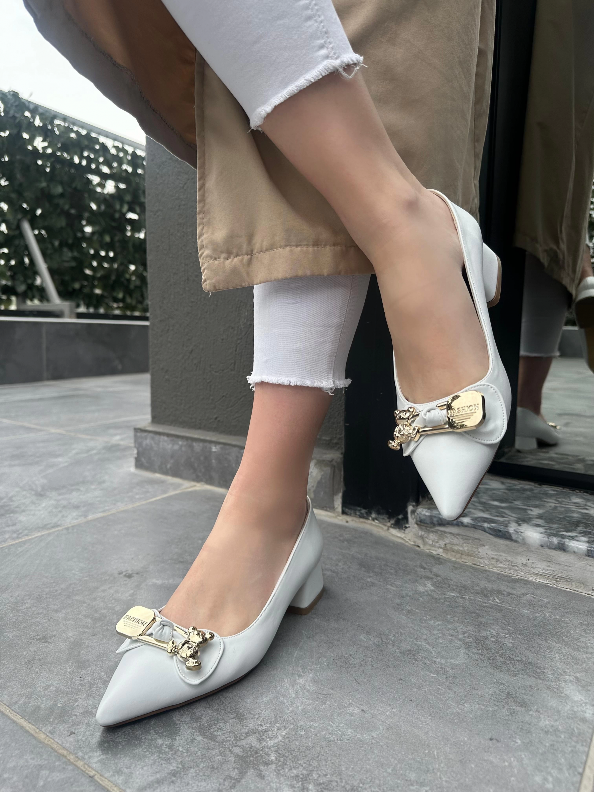 1232033_jies-beyaz-topuklu-ayakkabi-210843576-sw3024sh4032.png Jies Beyaz Topuklu Ayakkabı (Numara: 39) - Görsel 2