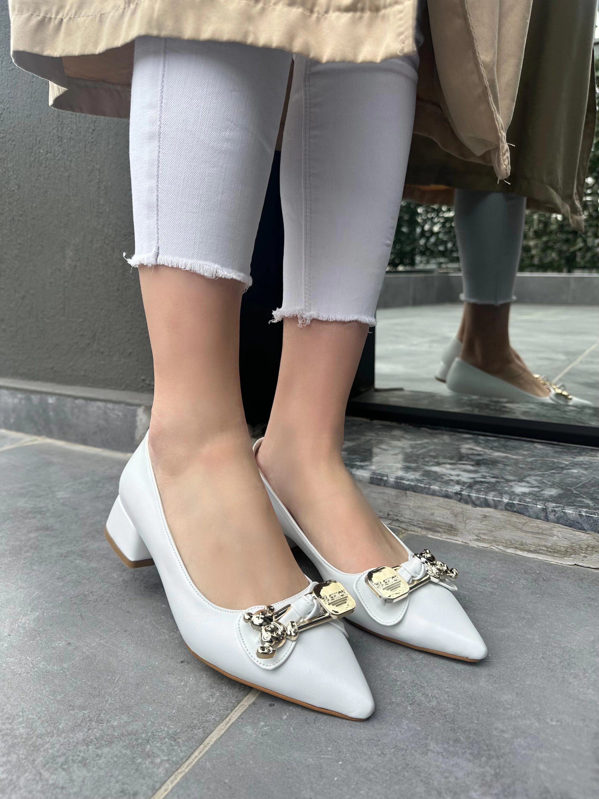 1232034_jies-beyaz-topuklu-ayakkabi-324331375-sw3024sh4032.png Jies Beyaz Topuklu Ayakkabı (Numara: 40) - Görsel 3