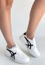 Zlay Beyaz Cilt Siyah Detaylı Bağcıklı Spor Ayakkabı (Numara: 37) - Görsel 3