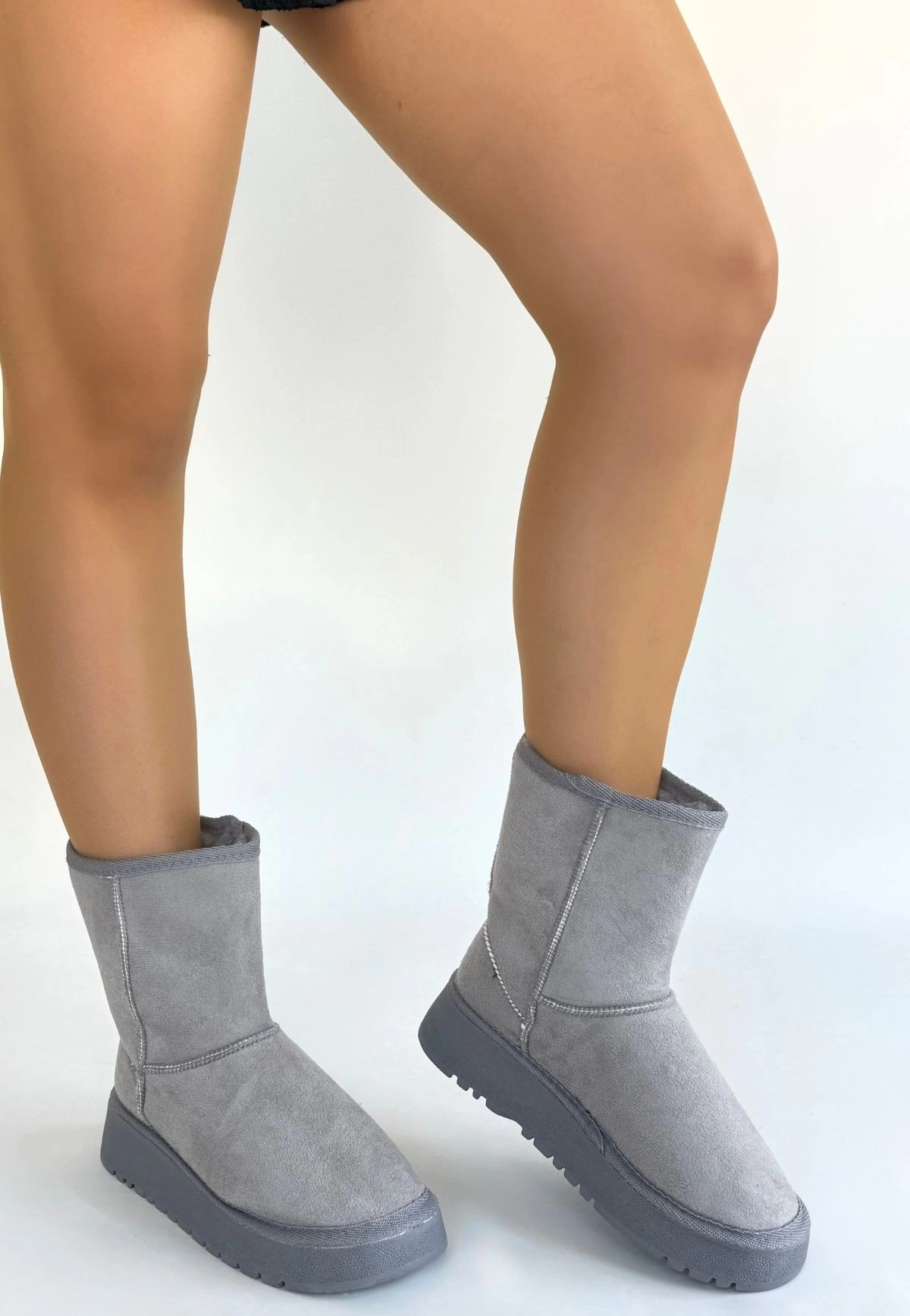 1232106_sophia-gri-suet-bot-384826080-sw1200sh1736.png Sophia Gri Süet Bot (Numara: 37) - Görsel 3