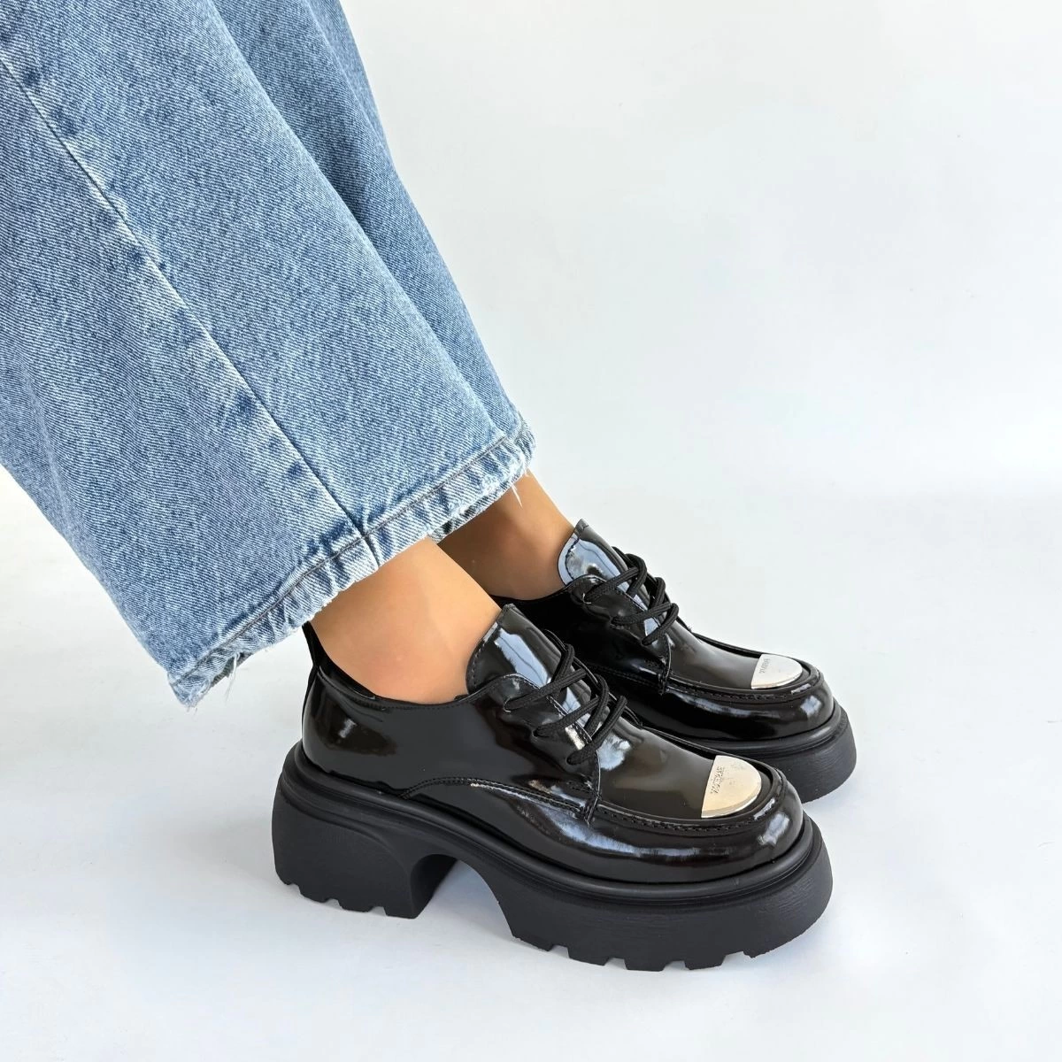 1232259_kiya-siyah-rugan-dolgu-topuk-oxford-ayakkabi-416648652-sw1200sh1200.png Kiya Siyah Rugan Dolgu Topuk Oxford Ayakkabı (Numara: 36) - Görsel 4