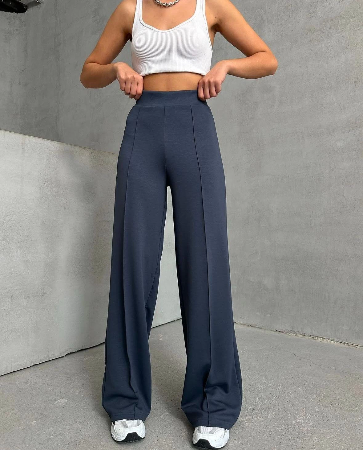 1232497_onu-cimali-pantolon-31647146-sw1179sh1459.png Önü Çımalı Pantolon Füme (Beden: Xxl) - Görsel 1