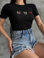 Üçlü Kalp Nakışlı Bluz Siyah (Beden: Standart)