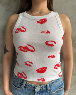 Öpücük Baskılı Bluz Beyaz (Beden: Standart)