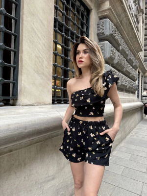 Baskılı Fırfırlı Şortlu Takım Siyah (Beden: M)