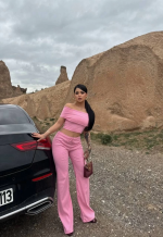 Madonna Yaka Bol Paça Pantolonlu Takım Pembe (Beden: M)