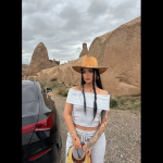 Madonna Yaka Bol Paça Pantolonlu Takım Gri (Beden: M) - Görsel 3