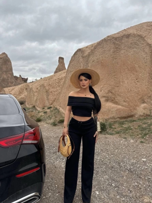 Madonna Yaka Bol Paça Pantolonlu Takım Siyah (Beden: M)