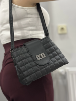 Kapaklı Kapitone Siyah Cilt Çanta (Beden: Standart)