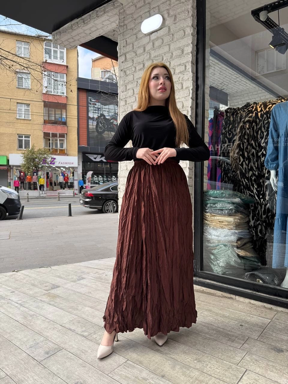 1233324_kras-etek-kahve-42402057-sw960sh1280.png Kraş Etek Kahve (Beden: Standart) - Görsel 2