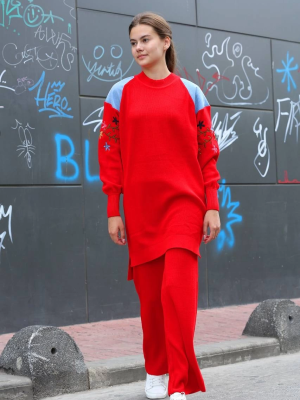 Omuz Detaylı Kol Nakışlı İkili Alt Üst Triko Takım Kırmızı (Beden: Standart)