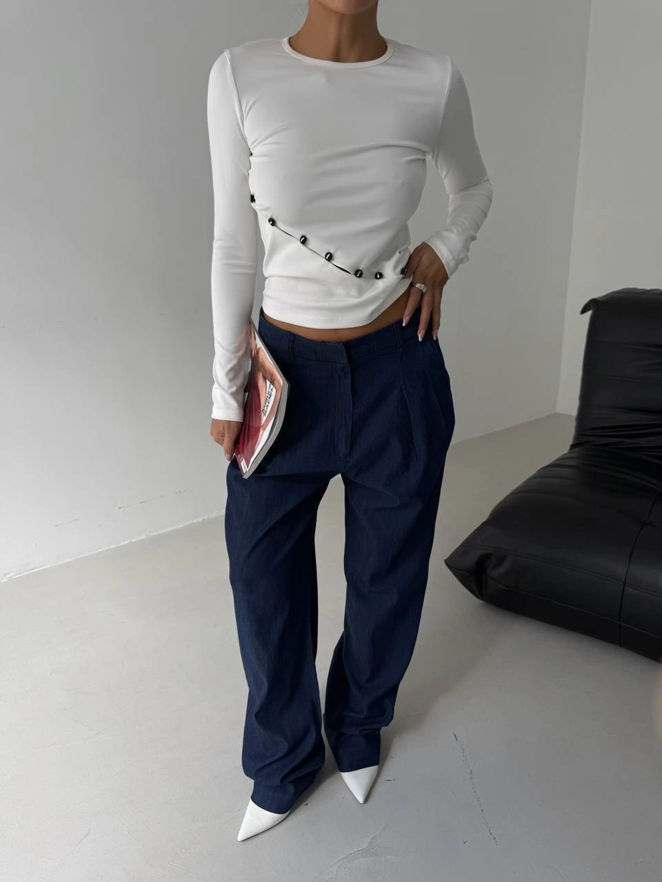 1234238_asimetrik-alt-detayli-bluz-beyaz-52120363-sw960sh1280.png Asimetrik Alt Detaylı Bluz Beyaz (Beden: S) - Görsel 2