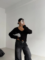 Küçük Düğmeli Küçük Örgülü Triko Hırka Siyah (Beden: Standart) - Görsel 2