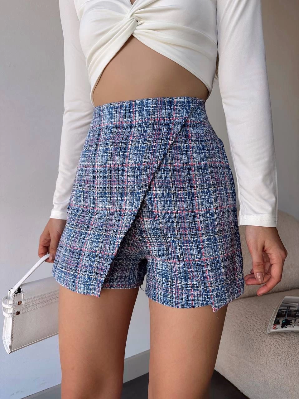 1234275_kapakli-tuvit-sort-etek-mavi-84862932-sw959sh1280.png Kapaklı Tüvit Şort Etek Mavi (Beden: L) - Görsel 2