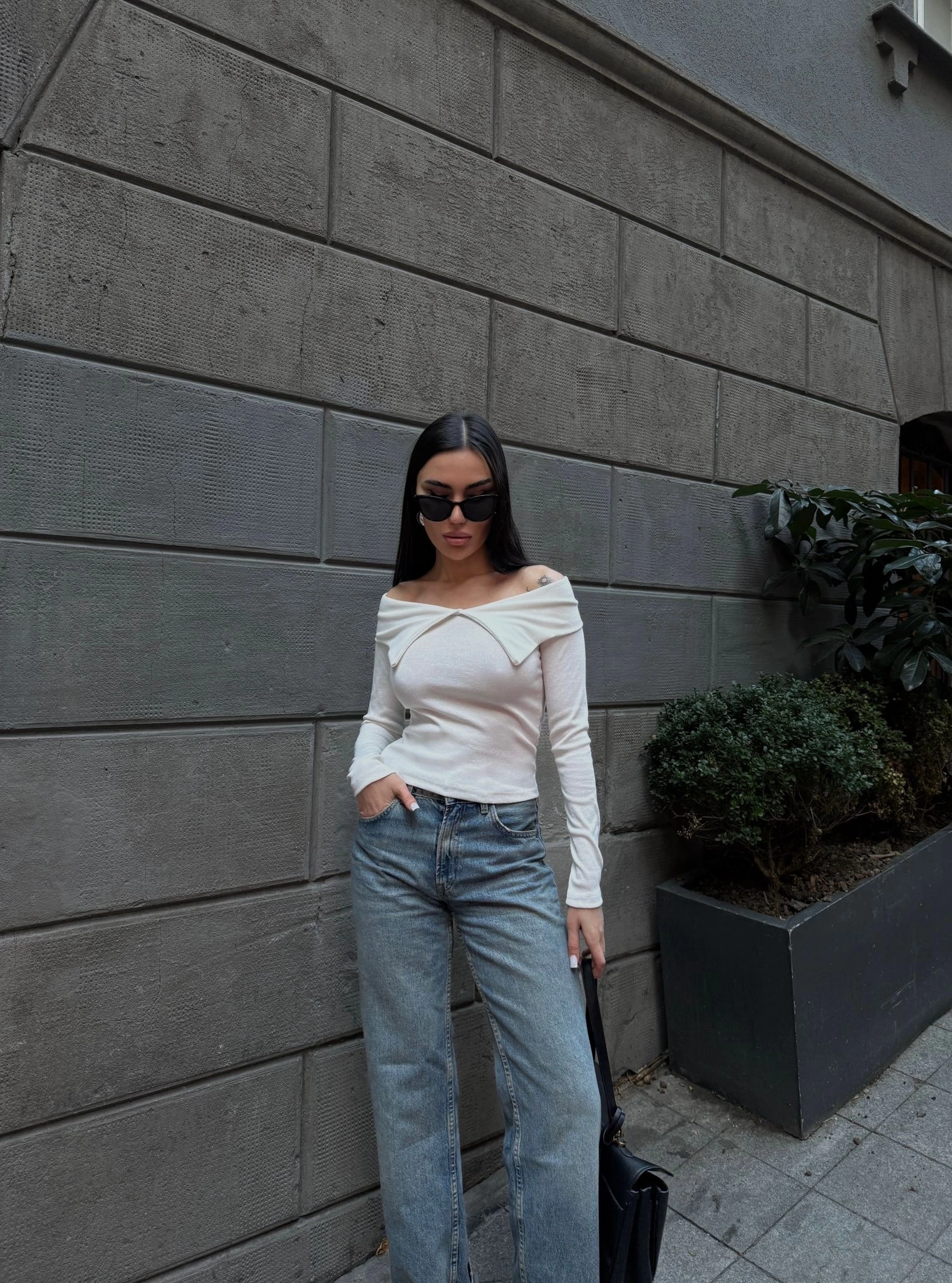 1234281_kelebek-yaka-uzun-kol-bluz-beyaz-82106842-sw1520sh2048.png Kelebek Yaka Uzun Kol Bluz Beyaz (Beden: L) - Görsel 2