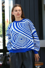 Beyaz Kalp Çizgili Kazak Saks Mavisi (Beden: Standart)