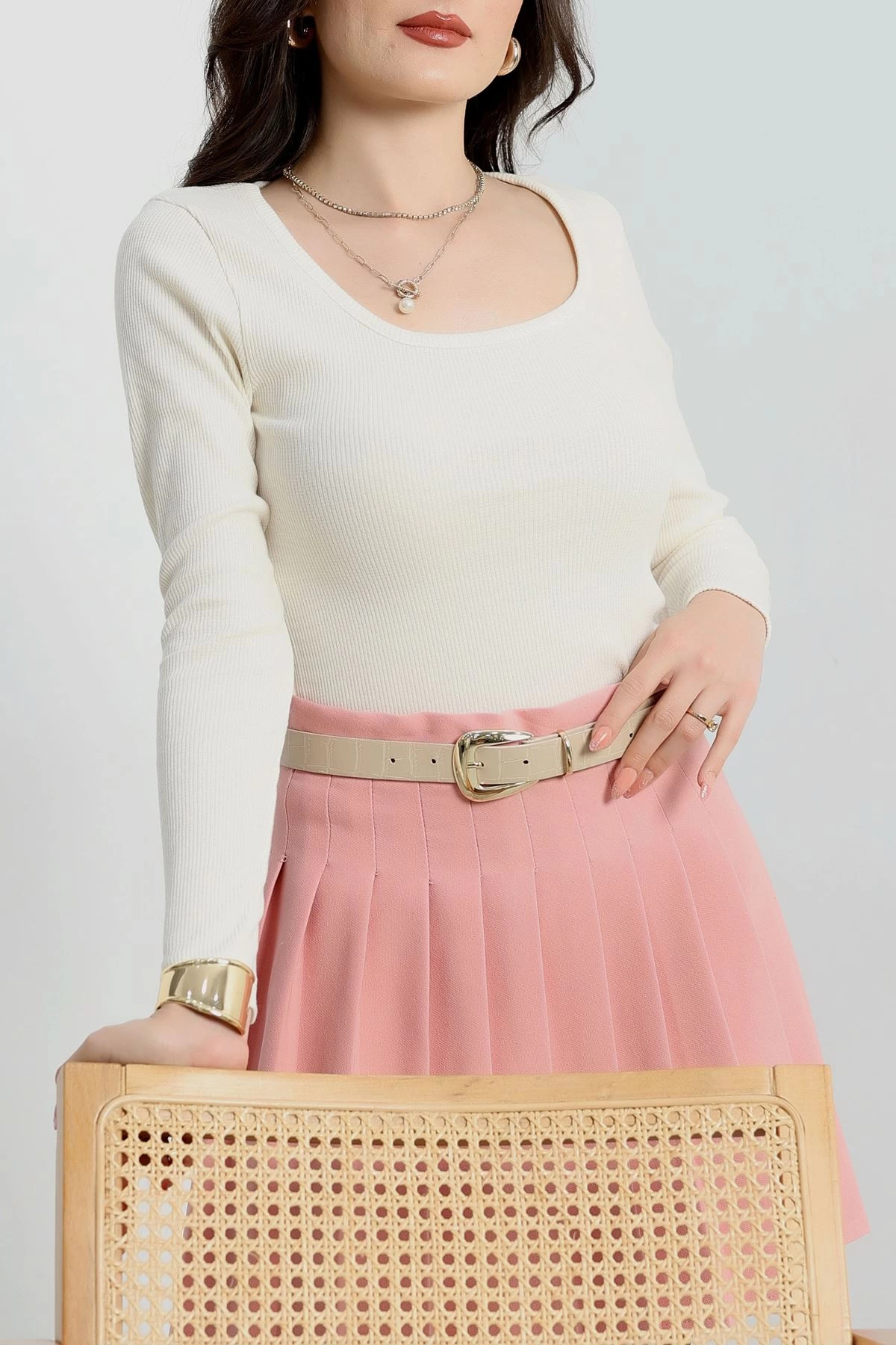 1234500_u-yaka-kaskorse-bluz-beyaz-a132-74149330-sw1200sh1800.png U Yaka Kaşkorse Bluz Beyaz A132 (Beden: M) - Görsel 6