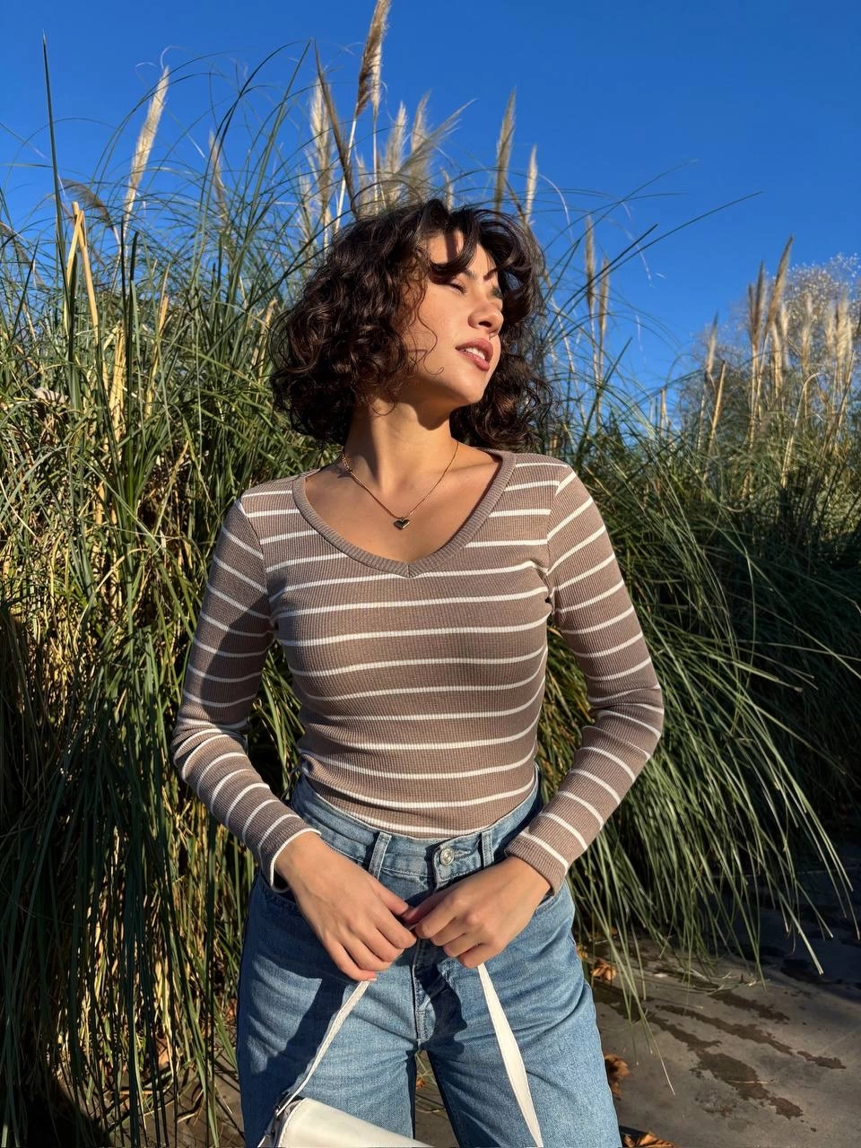 1234509_v-yaka-cizgili-bluz-bej-a3699-56528259-sw960sh1280.png V Yaka Çizgili Bluz Bej A3699 (Beden: S) - Görsel 1