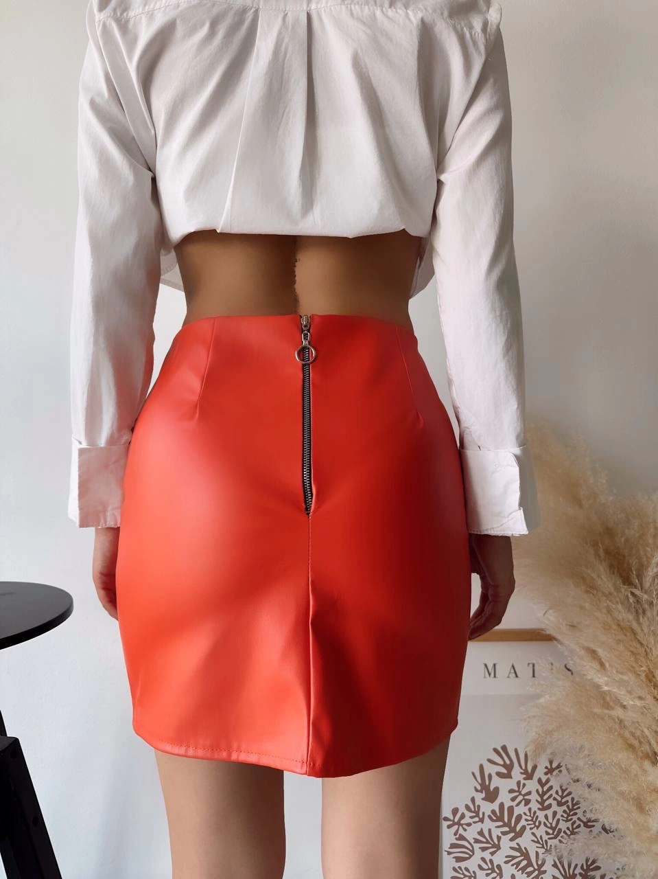 1234616_tek-yirtmacli-arkadan-fermuarli-deri-etek-turuncu-s24475-49239089-sw959sh1280.png Tek Yırtmaçlı Arkadan Fermuarlı Deri Etek Turuncu S24475 (Beden: S) - Görsel 2