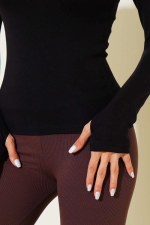 Basic Parmak Geçirme Detaylı Bluz Siyah T4266 (Beden: Xl) - Görsel 3