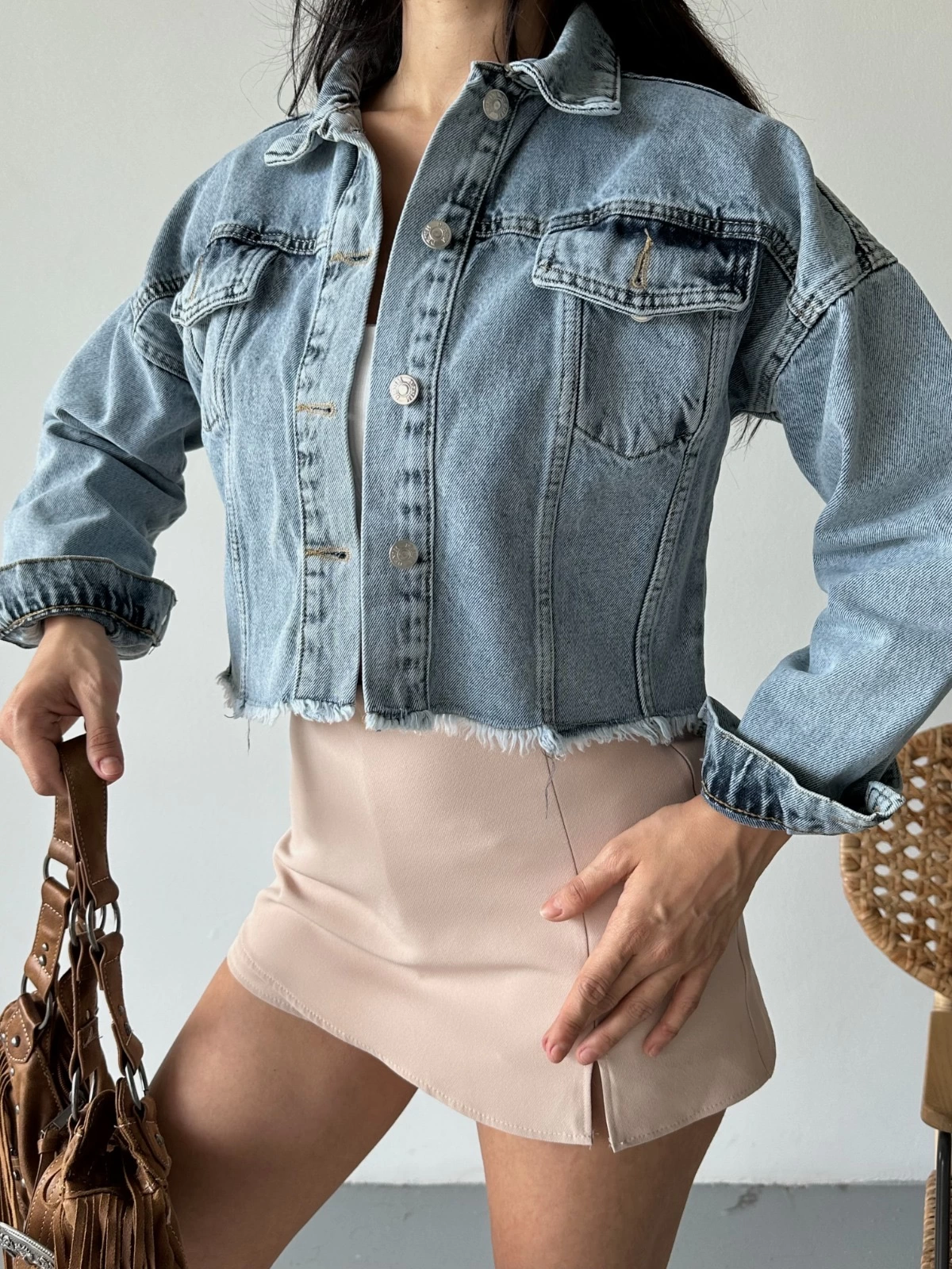 1235071_cift-kapakli-puskullu-crop-buz-mavi-d2002-86191736-sw1200sh1600.png Çift Kapaklı Püsküllü Crop Buz Mavi D2002 (Beden: S) - Görsel 2