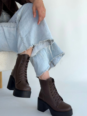 Tsan Kahverengi Cilt Bağcıklı Topuklu Bot (Numara: 36)