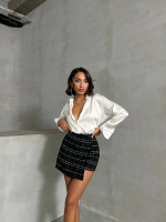 İki Düğmeli Ch Kumaş Şort Etek Siyah H26414 (Beden: L) - Görsel 5