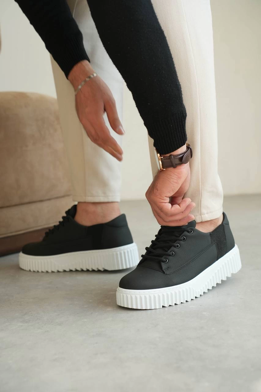 1235593_kb-x516-kuback-siyah-cilt-gunluk-erkek-ayakkabi-411932074-sw853sh1280.png Kb-X516 Kuback Siyah Cilt Günlük Erkek Ayakkabı (Numara: 40) - Görsel 4