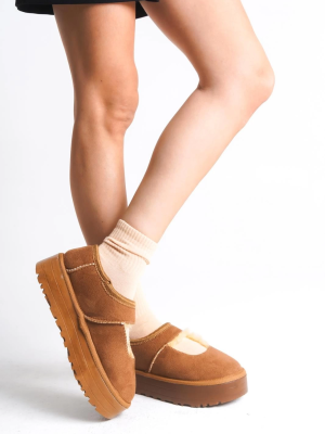 Carren Taba Süet Bot (Numara: 39)