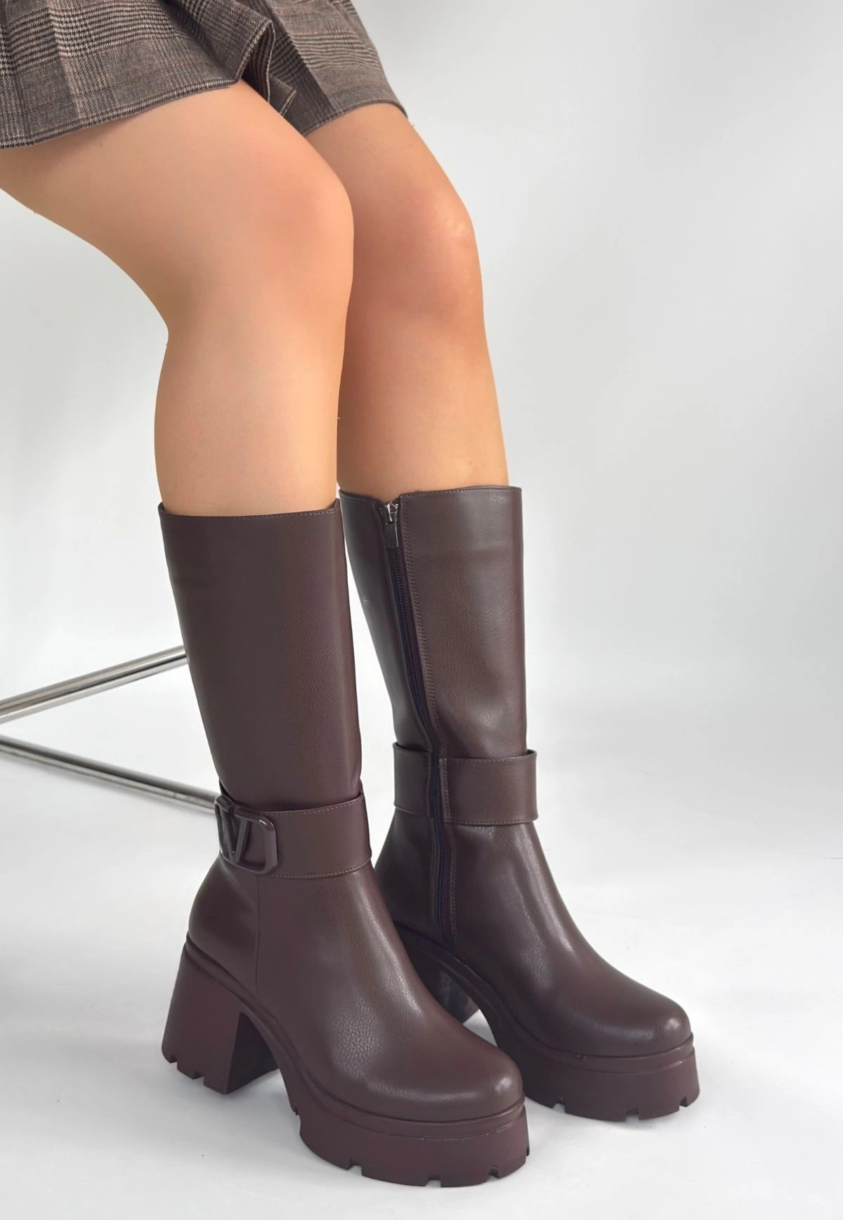 1235787_moki-kahverengi-cilt-topuklu-cizme-363801382-sw1200sh1736.png Moki Kahverengi Cilt Topuklu Çizme (Numara: 36) - Görsel 3