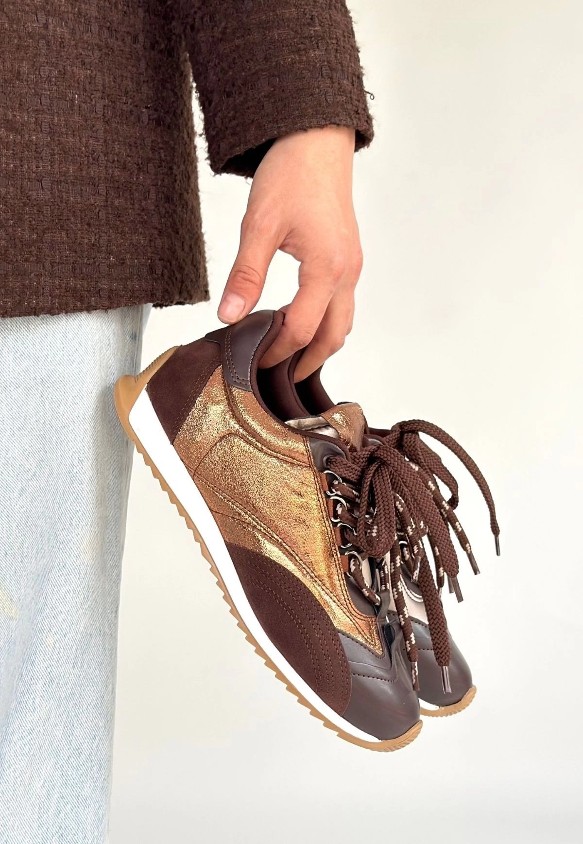 1236011_ranu-kahverengi-cilt-parasut-detayli-bagcikli-spor-ayakkabi-273005689-sw1200sh1736.png Ranu Kahverengi Cilt Paraşüt Detaylı Bağcıklı Spor Ayakkabı (Numara: 37) - Görsel 2