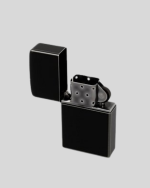 Ergonomik Metal Çakmak Mat Kaplamalı ve Şık Tasarımlı Aksesuar - Görsel 5