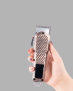 Şarjlı Saç Kesme Makinesi – 4 Kademeli Ayar, LCD Ekran ve Hızlı Şarj Desteği - Görsel 4