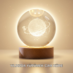 Ahşap Standlı Sarı Işıklı Dekoratif Küre Kız Figürü Tasarım