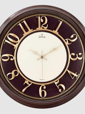 DUVAR SAATİ KAHVERENGİ İÇİ BORDO 46CM, KABARTMA RAKAM, METAL AKREP YELKOVAN AKAR SANİYE