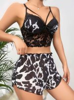 Kadın Siyah Leopar desenli Dantel detaylı Şortlu Gecelik Pijama Takımı 5055 - Görsel 3