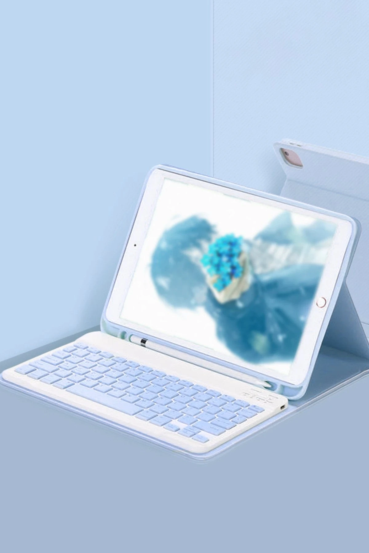 newface-ipad-5-air-97-kilif-kc01-smart-klavyeli-tablet-kilifi-mavi-default.webp Newface iPad 5 Air 9.7 Kılıf KC01 Smart Klavyeli Tablet Kılıfı - Mavi - Görsel 1