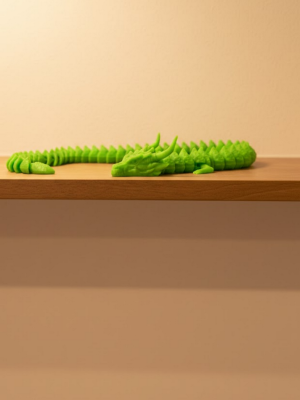 Hareketli Yeşil Ejderha Figür Uzun Gövdeli Koleksiyonluk Tasarım